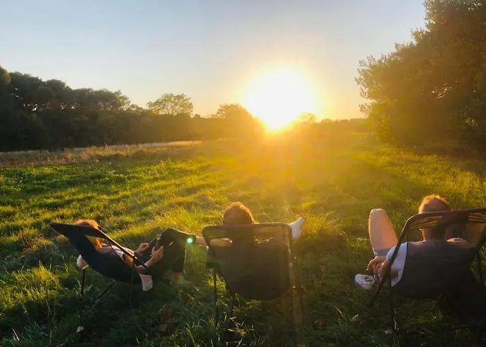 Grand En Pleine Nature Et Proche ! דירה